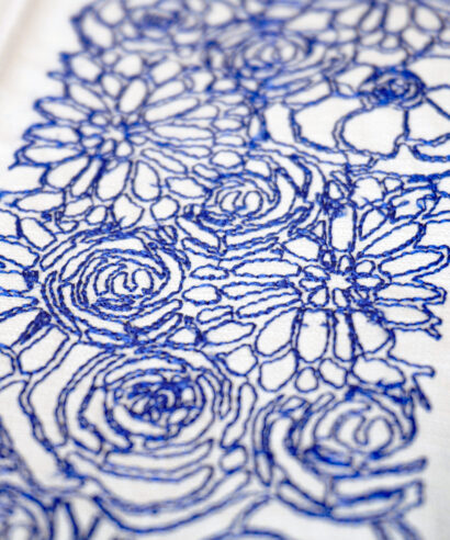 FLORES DELGADAS AZUL
